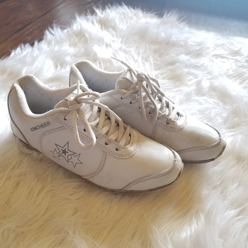 IONCHEER cheerleader sneakers
